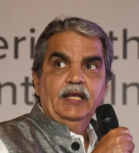 Portrait of Dr Bharat Vatwani